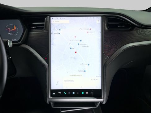 Used 2020 Tesla Model X Long Range image 11