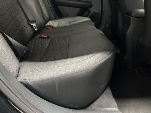 Used 2025 Nissan Kicks SV AWD/4WD image 45