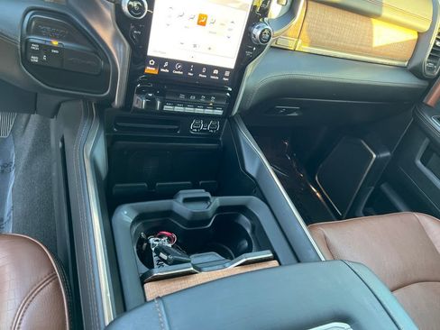 Used 2022 RAM 3500 Limited image 19