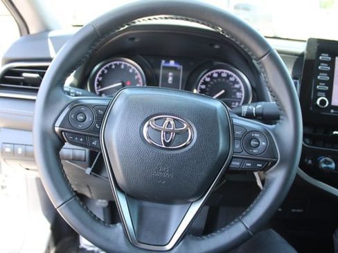 Used 2024 Toyota Camry SE FWD image 15
