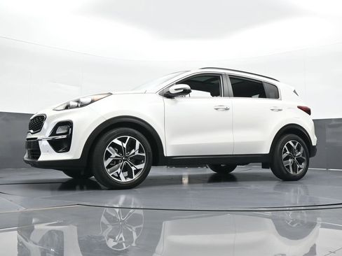 Used 2021 Kia Sportage EX w/ EX Technology Package image 62
