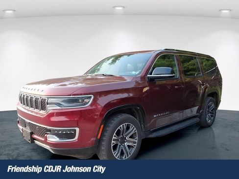 Used 2024 Jeep Wagoneer Series II AWD/4WD image 1