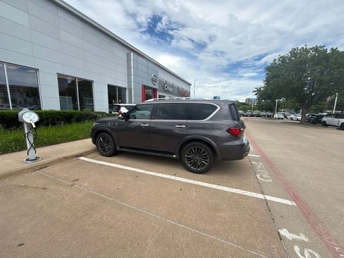 Used 2023 INFINITI QX80 Premium Select w/ Cargo Package RWD image 1