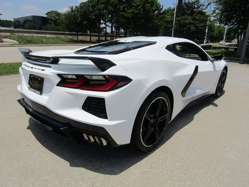 Used 2024 Chevrolet Corvette Stingray Coupe w/ Z51 Performance Package RWD image 5