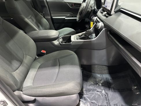 Certified 2025 Toyota RAV4 LE image 18