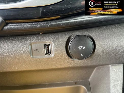 Used 2024 Ford Transit 350 XLT image 21