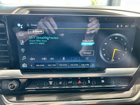 Used 2025 Chevrolet Silverado 2500 LT w/ Convenience Package image 12