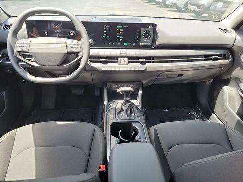 New 2026 Kia K4 FWD image 24