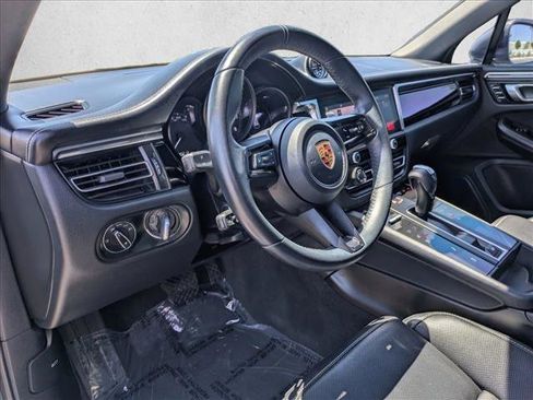 Used 2023 Porsche Macan Turbo AWD/4WD image 10