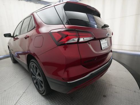 Used 2022 Chevrolet Equinox RS w/ LPO, Floor Liner Package AWD/4WD image 6