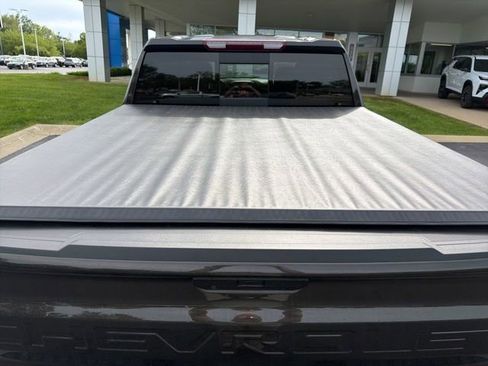 Used 2022 Chevrolet Silverado 1500 LT Trail Boss w/ Convenience Package II AWD/4WD image 13