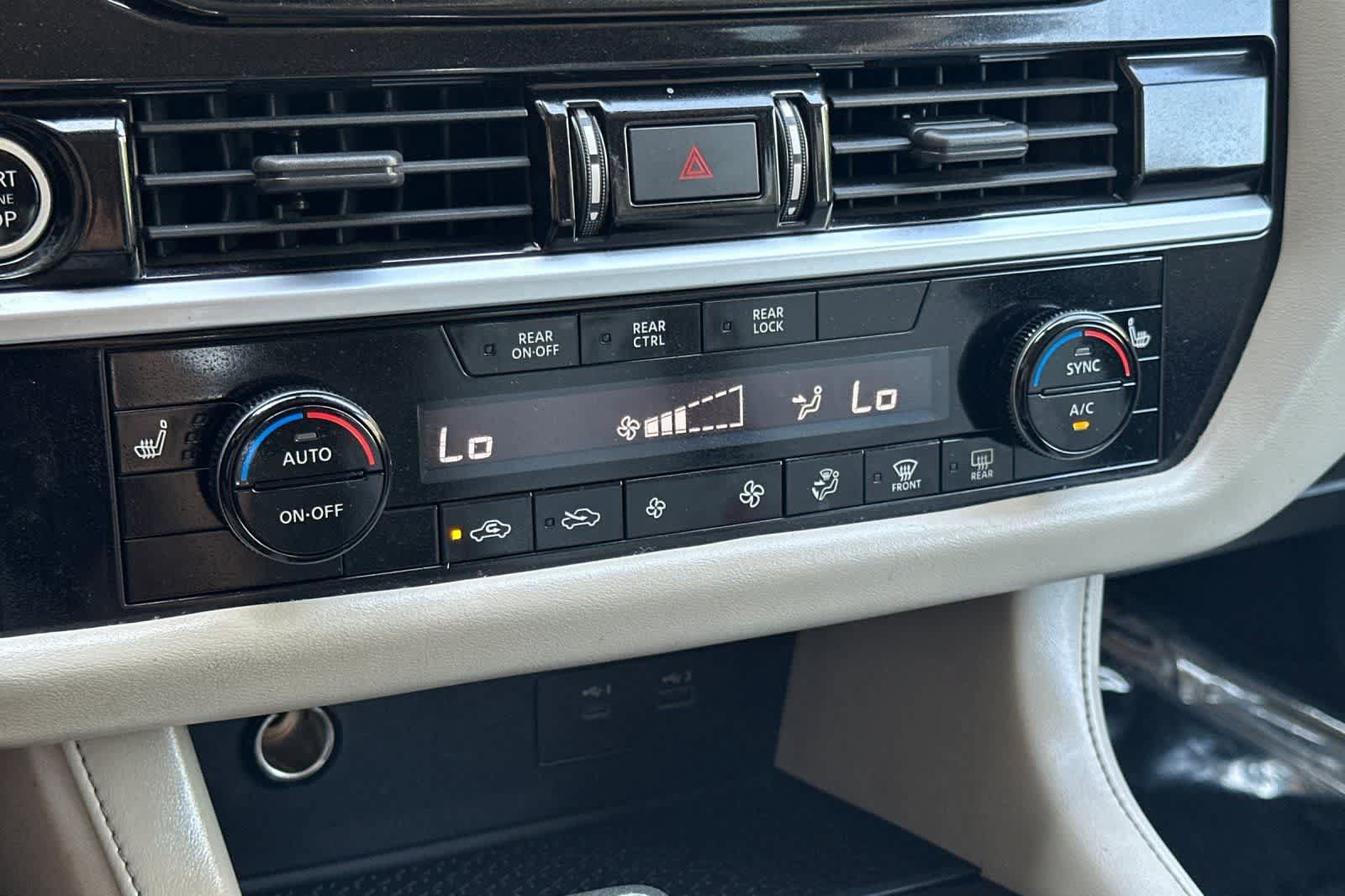 Certified 2022 Nissan Pathfinder SV FWD image 24