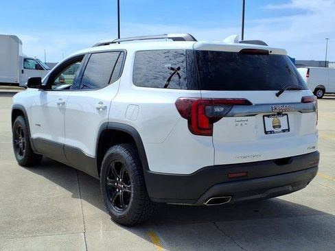 Used 2023 GMC Acadia AT4 AWD/4WD image 3