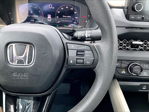 Used 2024 Honda Accord EX image 24