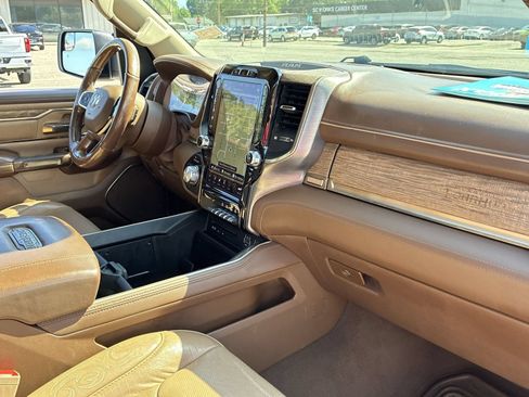 Used 2019 RAM 1500 Limited RWD image 30