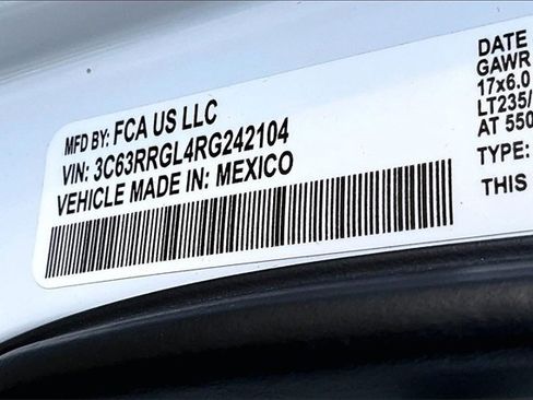 Used 2024 RAM 3500 Tradesman w/ Chrome Appearance Group image 20