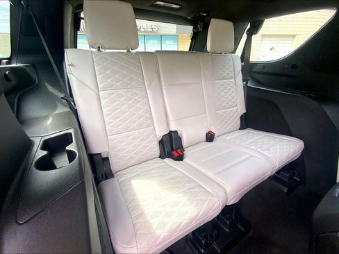 Certified 2026 Cadillac Escalade Platinum Sport AWD/4WD image 25