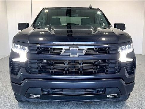 Used 2022 Chevrolet Silverado 1500 RST AWD/4WD image 2