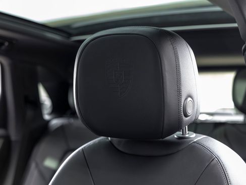Certified 2024 Porsche Cayenne AWD/4WD image 27