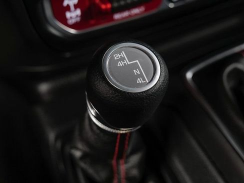 Used 2023 Jeep Wrangler Unlimited Rubicon AWD/4WD image 27
