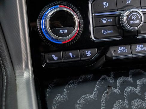 Used 2023 GMC Yukon XL Denali image 25