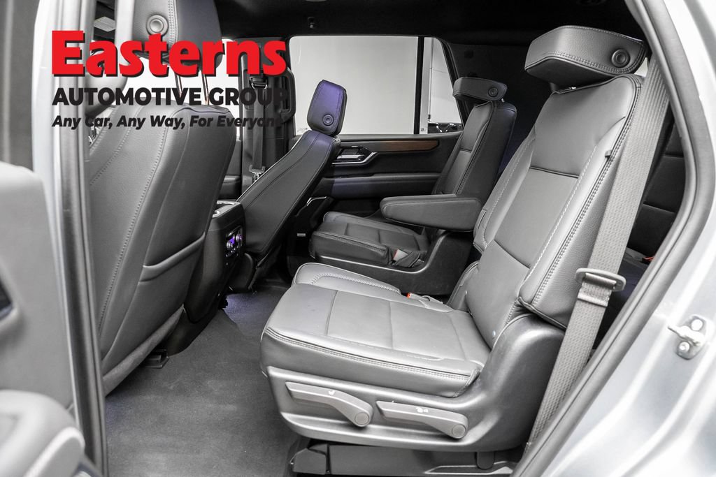 Used 2025 GMC Yukon Denali AWD/4WD image 27
