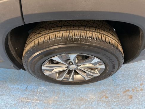 Certified 2025 Chevrolet Equinox LT image 16