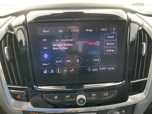 Used 2020 Chevrolet Traverse Premier AWD/4WD image 36