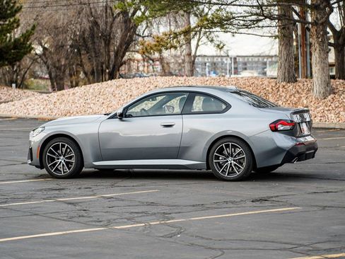Used 2025 BMW 230i xDrive Coupe w/ Convenience Package image 7