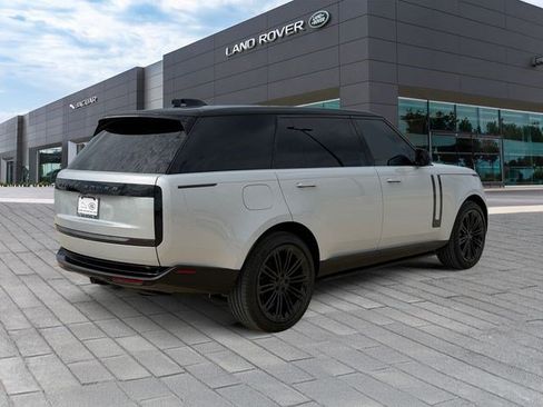 Used 2026 Land Rover Range Rover Long Wheelbase SE AWD/4WD image 5