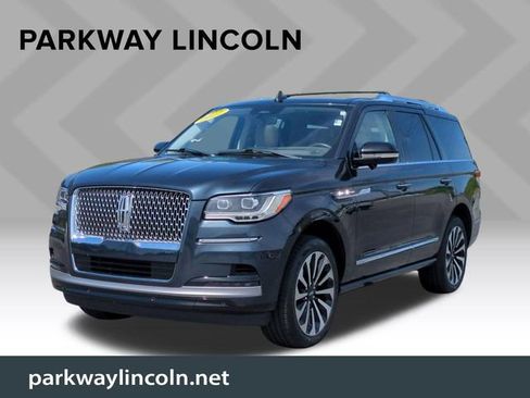 Certified 2022 Lincoln Navigator Reserve RWD image 1