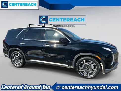 Used 2023 Hyundai Palisade SEL w/ Premium Package AWD/4WD image 3