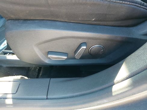 Used 2015 Ford Fusion SE w/ Equipment Group 201A image 28