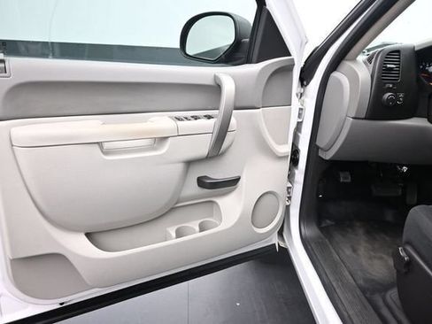 Used 2012 GMC Sierra 1500 W/T RWD image 15