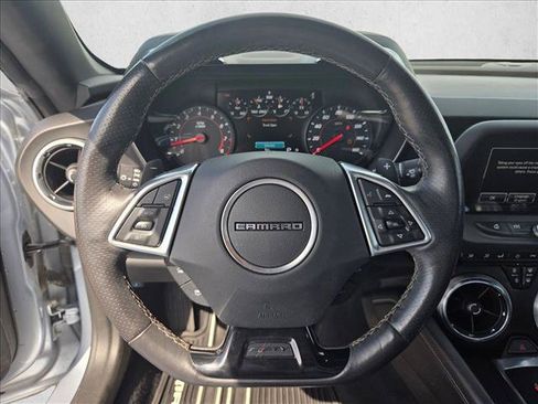 Used 2017 Chevrolet Camaro LT RWD image 13