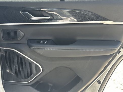 Used 2022 Jeep Grand Cherokee Trailhawk w/ Advanced Protech Group II image 17