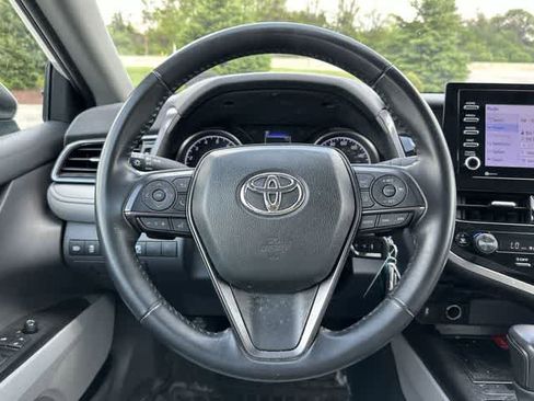 Used 2024 Toyota Camry SE FWD image 7