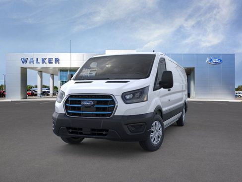 New 2025 Ford E-Transit Low Roof image 23