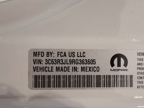 Used 2024 RAM 3500 Laramie w/ Towing Technology Group AWD/4WD image 32