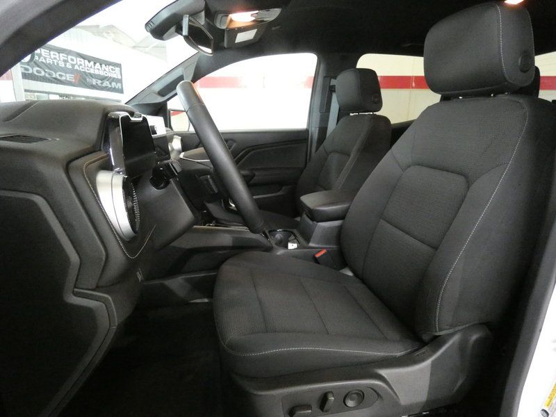 Used 2024 Chevrolet Colorado LT w/ LT Convenience Package II AWD/4WD image 18
