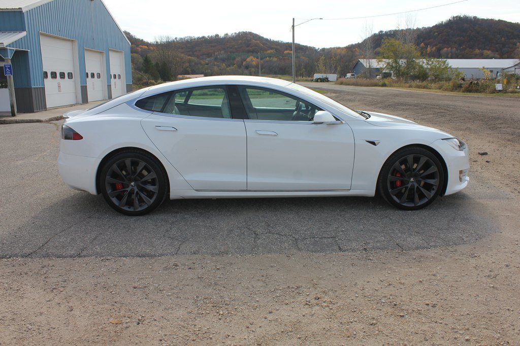 Used 2020 Tesla Model S Performance AWD/4WD image 4