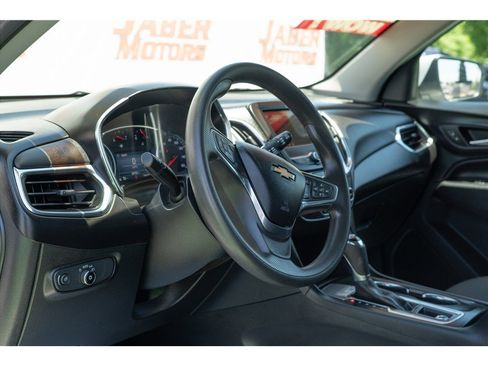 Used 2019 Chevrolet Equinox LT FWD image 27