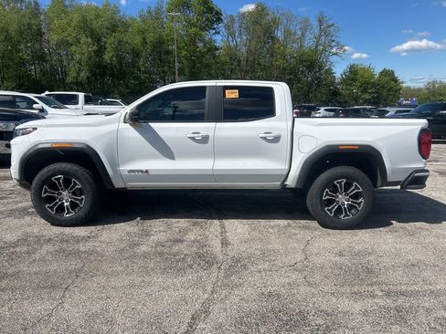 Used 2025 GMC Canyon AT4 w/ Technology Plus Package AWD/4WD image 6