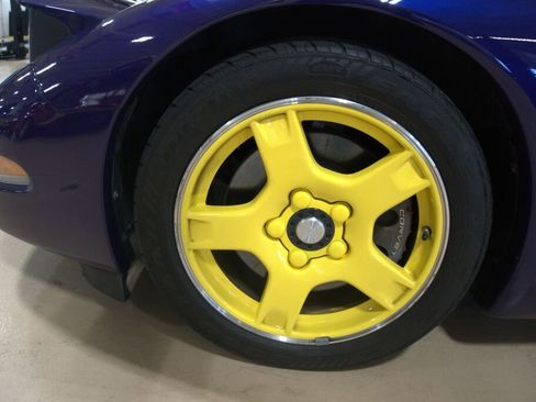 Used 1998 Chevrolet Corvette Convertible w/ Memory Pkg image 34