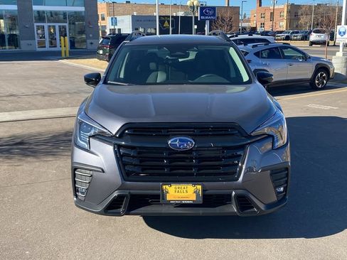 Used 2026 Subaru Ascent Premium AWD/4WD image 2