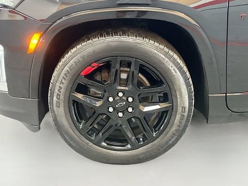 Used 2023 Chevrolet Traverse Premier w/ Redline Edition AWD/4WD image 33