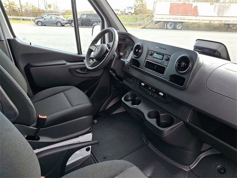 New 2026 Mercedes-Benz Sprinter 144 Cargo image 10