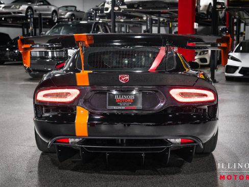 Used 2016 Dodge Viper SRT-10 w/ TA 1.0 Package RWD image 4