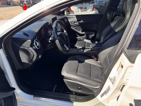 Used 2015 Mercedes-Benz CLA 250 4MATIC image 9