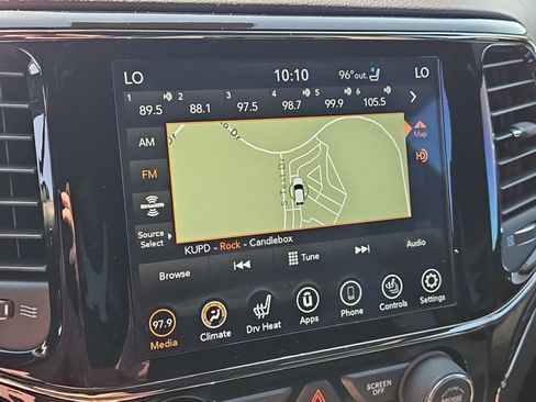 Used 2020 Jeep Grand Cherokee High Altitude AWD/4WD image 15